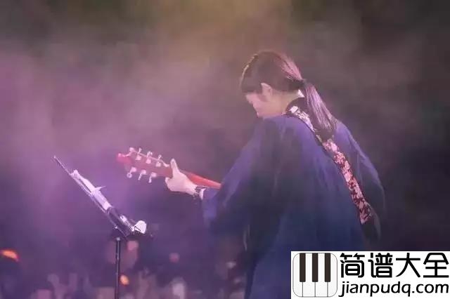 七月上钢琴谱_Jam_嘿我在走向你，走向你的七月