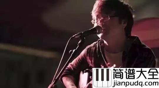 玫瑰吉他谱_贰佰_一个人的路上只是在找寻